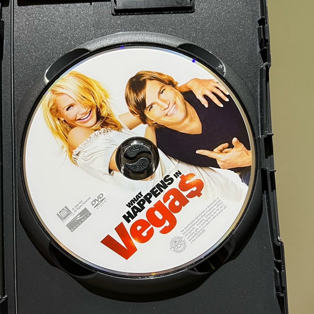 What Happens in Vegas Dvd - Picture 3 of 3